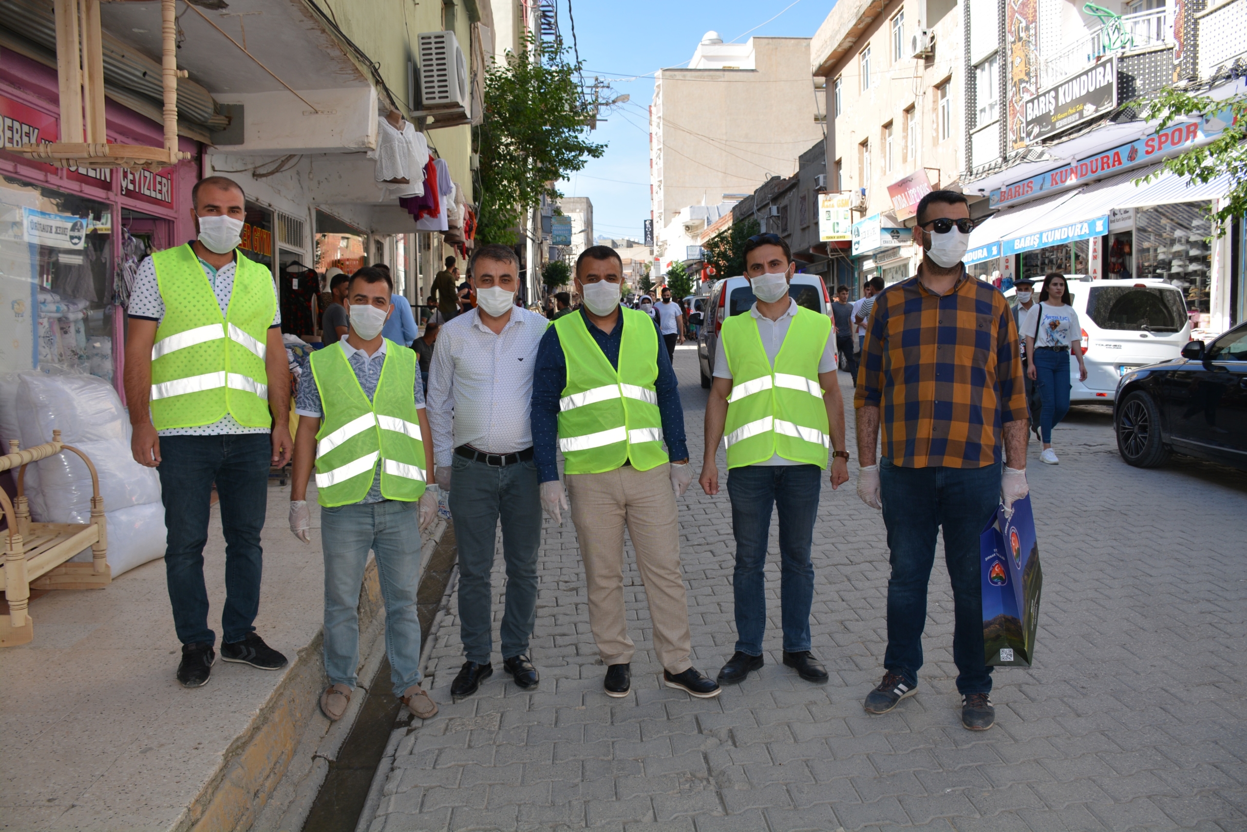 Silopi’de 90 bin adet maske dağıtıldı