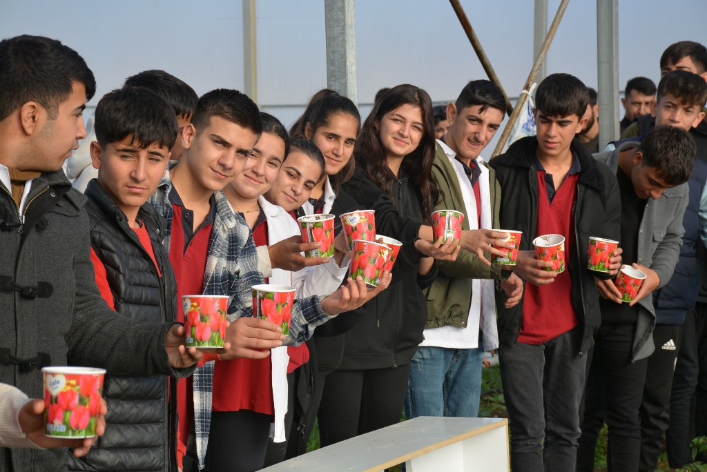 HOLLANDA&rsquo;NIN ME&Scedil;HUR LALELER&Idot; S&Idot;LOP&Idot;&rsquo;DE YET&Idot;&Scedil;T&Idot;R&Idot;LECEK