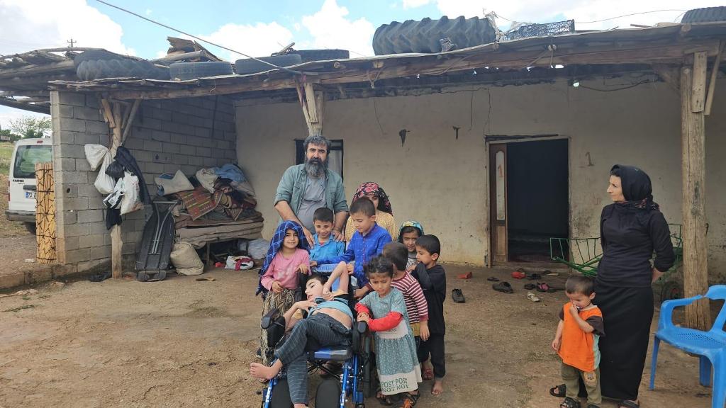 Silopi&rsquo;de bedensel engelli 2 ki&scedil;iye hay&inodot;rseverlerden destek